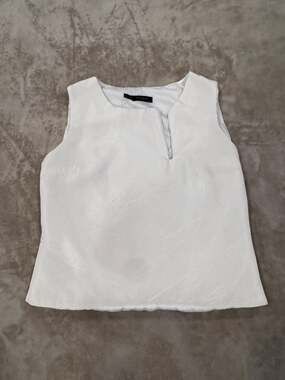 Pinko Italy White S Blend Sleeveless Shell Top with Front Zipper Detail SIZE 6